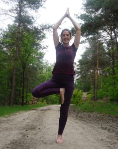 Yogadocent Erica de Leeuw